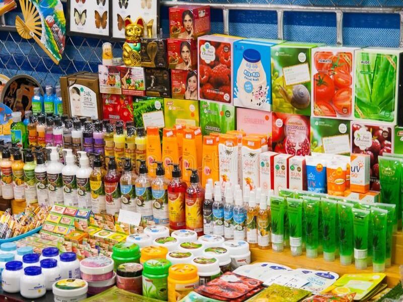 Cạnh tranh khốc liệt với các đối thủ cùng ngành